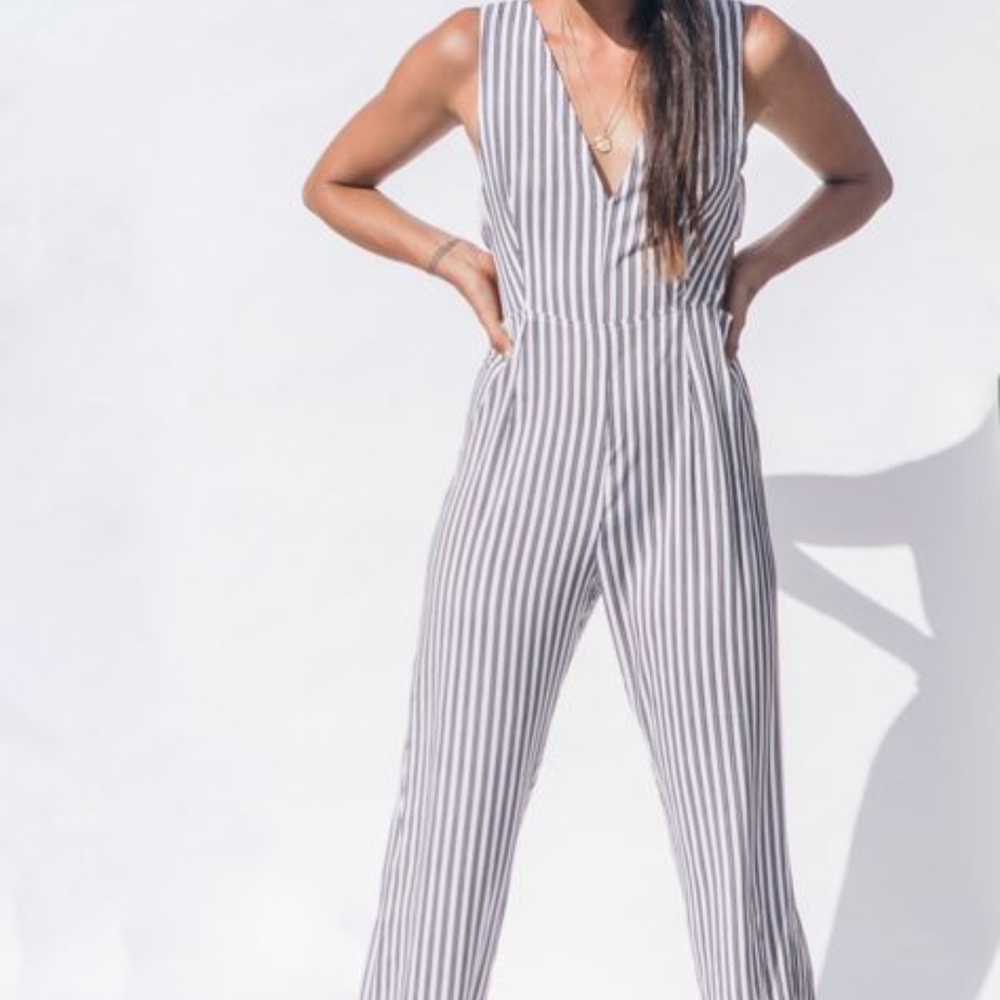 XIX palms Perth vacay jumper